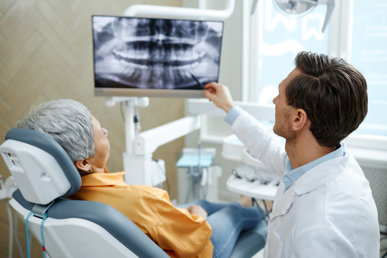 Dentists should have malpractice insurance